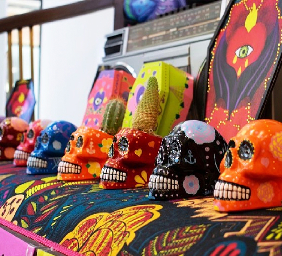 calaveras y artesanías mexicanas