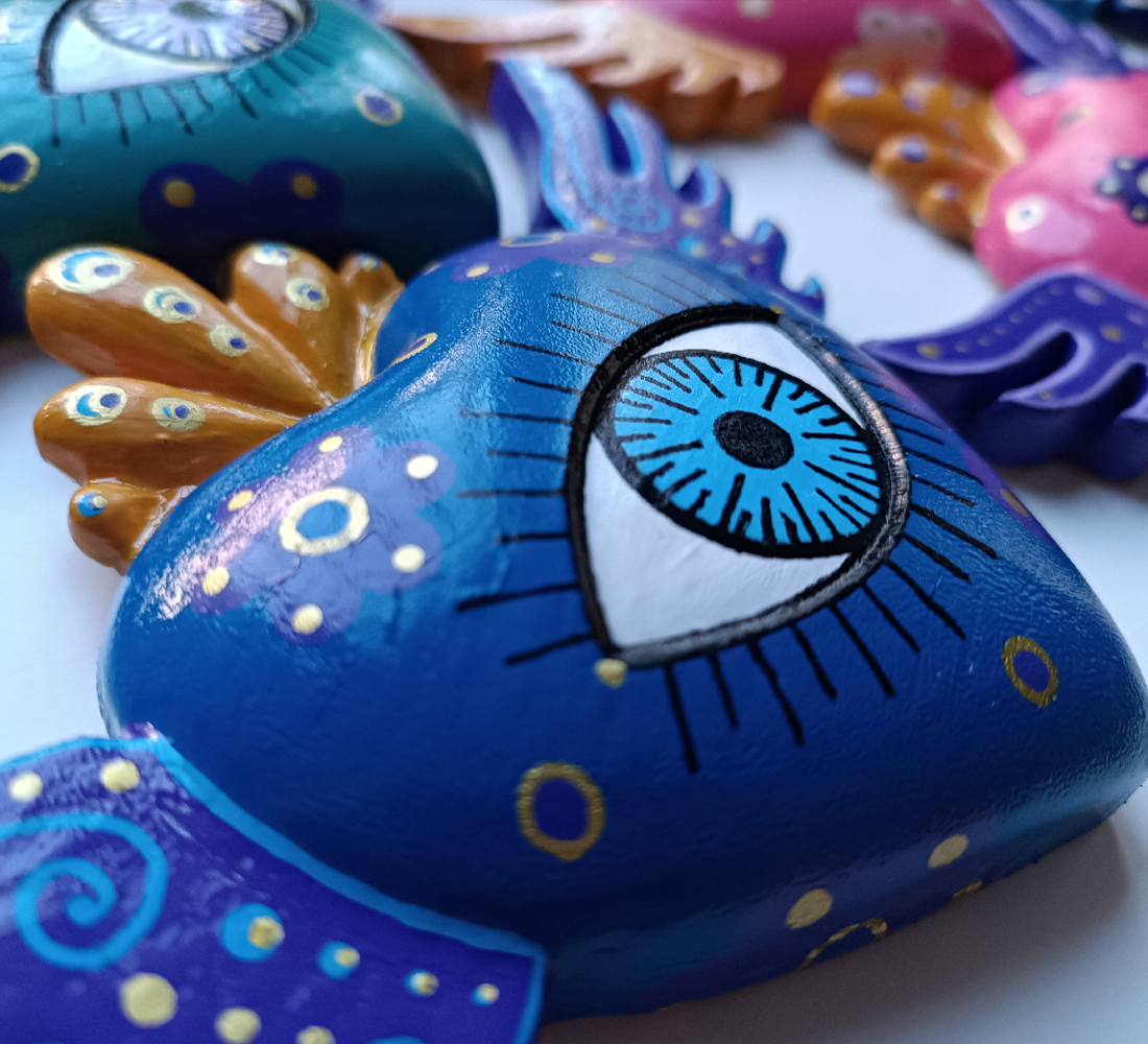 milagritos mexicanos artesanales de madera decorados a mano